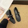Zapatos Mary Jane franceses para mujeres menudas con aumento interno de altura, adecuados para uso en exteriores, nuevos y elegantes zapatos grises para mujer 2025
