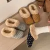 Zapatos peludos Zapatos peludos Birkenstock de lunares franceses Planos sin cordones Otoño/Invierno Zapatillas de punta cerrada Estilo exterior para mujer 2026 Persona perezosa