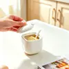 Estilo Minimalista Nórdico Frasco para Condimentos Caja de Cerámica para Condimentos para Uso Doméstico con Tapa y Bandeja de Madera, Contenedor Redondo para Condimentos para Glutamato Monosódico y Sal