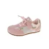 Tênis Esportivo Feminino 2026 Verão Novo Solado Macio Infantil Flor Ballet Treinamento Alemão Sapatos Casuais Solado Macio Sapatinhos de Bebê