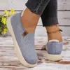 Sapatos de Pano Old Beijing de Venda Quente para Mulheres na Primavera e Outono, Mocassins Antiderrapantes de Solado Macio, Sapatos Respiráveis Fly-Knit para o Trabalho de Comércio Exterior