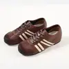 Zapatos de Entrenamiento Alemanes Clásicos de Cuero Genuino para Primavera y Verano, Nuevos Retro de Suela Plana de Moda con Rayas Aumentadores de Altura Zapatos de Entrenamiento Alemanes Wfsy60053