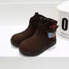 Estilo Novo de Inverno Algodão Veludo Curto Sapatos Infantis Estilo Coreano Botas de Couro para Meninas Botas Curtas Infantis Botas de Cano Médio 5042