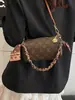 2025 Nuevo Otoño e Invierno Estampado Presbiópico Bolso Almohada para Mujer Bolso de Hombro con Cadena de Estilo Casual Simple de Moda