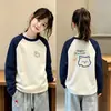 Camiseta base de forro polar para niña con cuello redondo, ropa interior de otoño e invierno, camiseta de manga larga con bloques de color, ropa informal para niños de otoño e invierno