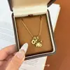Nova Colar Pingente de Caranguejo Dourado Estilo Chinês, Corrente de Clavícula Exquisita de Luxo Leve de Nicho de Alta Qualidade