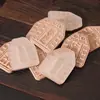 Herramienta de Cuero Hecha a Mano Bricolaje Color Original Cuero Curtido Vegetal Bloque de Cuero Estéreo Grabado Colgante de Bendición Llavero 60*45mm