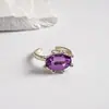 Anel aberto geométrico floral oval cravejado de diamantes, estilo europeu e americano, luxo leve, um design de nicho e de alta qualidade para o dedo indicador, uma peça de joalheria única