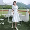 Vestido de Lujo Ligero Estilo Francés 2026 Nuevo Modelo Corte Delgado Favorecedor para Figuras Pequeñas Vestido Formal de Alta Gama de Nicho