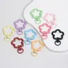 Broche de Primavera de Flor de Ciruelo Pintada de Colores, Anillo de Resorte Irregular, Accesorios para Llaveros DIY con Forma de Flor Pintada a Mano, Arte con Cuentas