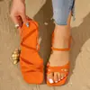 Sandálias europeias e americanas de camurça com tiras cruzadas para mulheres, bico quadrado, com tira no calcanhar, sapatos de sola reta, sandálias populares para férias plus size