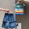 Conjunto de Regata de Seda Gelada para Meninas 2026 Venda Quente de Verão Crianças de Tamanho Médio e Grande Estilo de Rua Roupas de Verão Conjunto de Duas Peças Shorts Verão