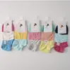 Manejo de fábrica liquidación de inventario manejo calcetines baratos hombres y mujeres niños calcetines de algodón puesto de mercado nocturno calcetines al por mayor