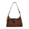 Bolso de hombro grande de alta calidad, elegante y popular, de color Maillard, para mujer, diseñado para el trabajo y el uso diario, con un aspecto sofisticado para 2026