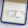 Pendientes de perlas naturales de agua dulce con forma barroca color cuadrado pasador de plata de ley S925 pendientes retro brillantes al por mayor