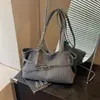 Bolso de Hombro Cruzado de Nicho de Moda para Mujer 2026 Otoño Nuevo Versátil para el Trabajo Gran Capacidad