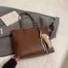 2024 Inverno Nova Grande Capacidade Moda Casual Pingente Bolsa Feminina de Alta Qualidade Bolsa de Ombro Bolsa de Axila