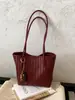 Bolso de mano tejido de patrón de nicho estilo coreano ins, bolso cesta de moda de gran capacidad, bolso de hombro y axila texturizado de moda