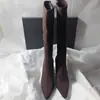 Botas largas de moda con cremallera lateral, estilo francés adelgazante, otoño/invierno 2026 estilo británico retro punta fina tacón alto nuevas botas largas para mujer