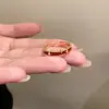 Anel aberto Angla Red Drop Glaze feminino leve luxo nicho anel de dedo de alta qualidade anel retrô branco empilhado