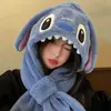 Gorro de invierno para mujer, cálido y acogedor, con diseño de Stitch, bufanda con capucha y calentador de cuello forrado de forro polar, adecuado para otoño e invierno, y diseñado para cabezas de mayor tamaño