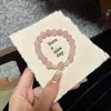 Quartzo Rosa Natural Costurado com Pérolas Shijia para Atrair Flores de Pessegueiro e Aprimorar a Pulseira para Mulheres, Pulseira Rosa Exquisita e de Alto Padrão e Versátil