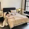 Lujo ligero, engrosada, manta de terciopelo de leche de doble cara, manta de franela de invierno, cubierta de sofá para aire acondicionado, manta para siesta en la oficina