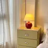 Luminária de Atmosfera Vintage Estilo Francês, Lindo Castanha Designer Japonês Minimalista Quarto Luminária de Cabeceira, Luminária de Mesa Vermelha, Pequena Luz Noturna