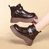 Botas de cuero forradas de felpa para mujer, zapatos de algodón para otoño e invierno, suela de plataforma, estilo retro, adecuados para primavera y otoño, disponibles para dropshipping, botines de suela gruesa, botas cálidas, un par