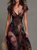Vestido de chifon estampado com pintura a óleo retrô europeia e americana, feito sob medida, transfronteiriço, para mulheres, com decote em V, mangas curtas tipo babado e saia longa ajustada e plissada.