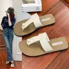 Pantuflas de Verano para Mujer, Modernas y Versátiles, Chanclas Estilo Hada Perla Celebridad de Internet, Chanclas de Suela Plana, Zapatos Antideslizantes para el Hogar y la Playa