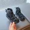 Sandalias para Niñas 2026 Verano Nuevos Zapatos para Niños Zapatos de Princesa para Niña Pequeña Suela Suave Punta Cerrada Zapatos Romanos para Niños Mayores