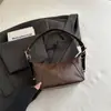 Bolsa Transfronteriza de Gran Capacidad para Mujer Otoño 2026 Nuevo Versátil Moda Hombro Único Tendencia Viaje de Negocios Retro Casual Bolsa de Mano