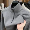 Novo suéter de inverno de alta qualidade em mistura de lã com zíper parcial e padrão jacquard, camisa base de malha grossa e quente com gola alta masculina
