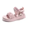 Sandálias Infantis 2025 Verão Novo Moda Casual Infantil Estilo Princesa Criança Grande Menina Fofa Moda Sapatos de Praia