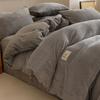 Juego de Cuatro Piezas de Cama de Terciopelo de Leche Lujo Ligero Nuevo Otoño e Invierno 2025 Juego de Tres Piezas de Funda Nórdica y Sábana Bajera de Terciopelo Coral Espesado