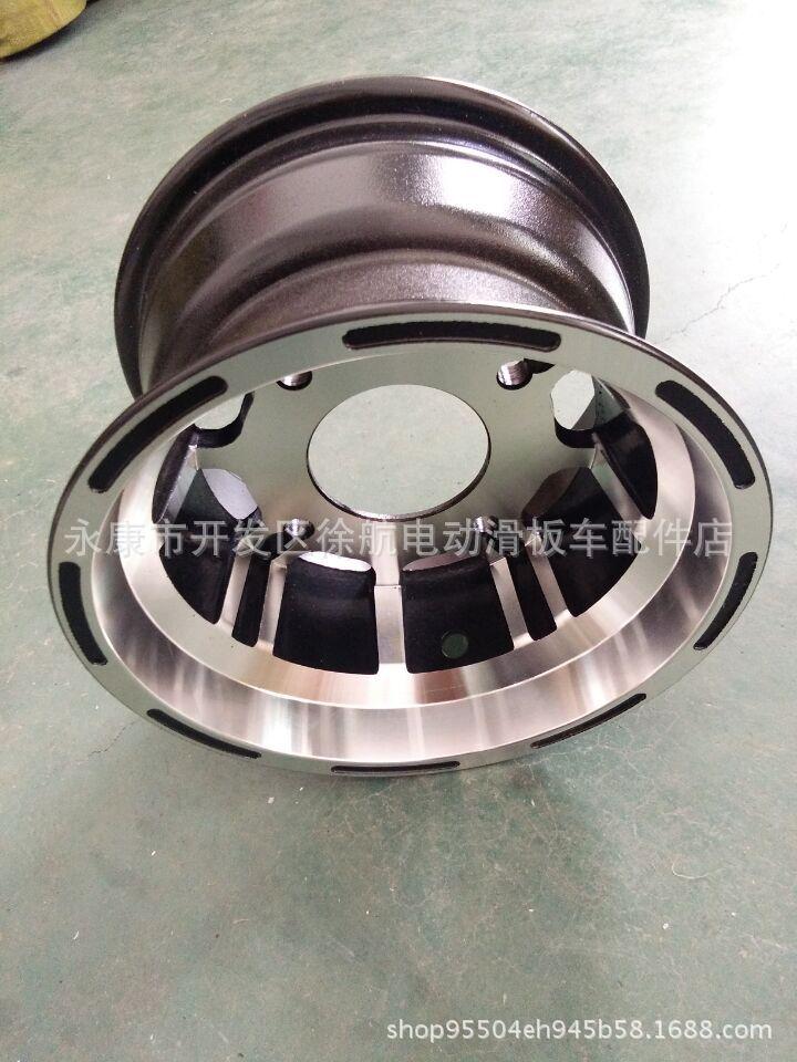 1C679017165519E5866F60989E329E