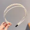 Diadema de Nuevo Estilo 2026 con Diseño de Corona Alta, Elegante Pasador de Perlas Artificiales, Diadema de Lujo Ligero Inspirada en Chanel para Uso Diario con Dientes