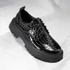 Sapatos Casuais de Couro Plus Size Transfronteiriços Mocassins Slip-on Fashion com Solado Grosso Tendência Estilo Britânico Retrô Sapatos de Couro com Bloqueio de Cor Masculino