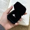 Anillo de Rama Floral de Venta Caliente Transfronterizo para Mujer, Estilo Commuter, Diseño de Cuerda Retorcida, Incrustado de Diamantes, Brillante, Versátil, Anillo Atemporal, Anillo Vintage