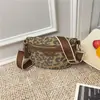 Bolsa de Peito Texturizada Moderna Transfronteiriça para Mulheres, Nova Versátil Outono e Inverno 2026 Estampa de Leopardo Retrô Alça Larga de Ombro Bolsa Transversal de Ombro Único