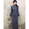 Materiales originales disponibles, baja tasa de devolución, nuevo cheongsam bordado estilo chino, vestido retro elegante modernizado para mujer otoño/invierno
