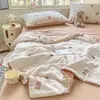 Fuente Colcha de Gasa Arrugada de Verano Juego de Cuatro Piezas Colcha para Aire Acondicionado Dormitorio de Estudiante Colcha Individual Delgada Colcha Fresca de Verano Lavable a Máquina