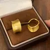 Moda Europea y Americana Simple Lujo Ligero Sensación de Alta Gama Pendientes de Botón con Forma de C Cepillados Exquisito Sentido de Diseño de Nicho Pendientes Versátiles para el Trabajo