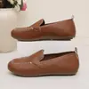 Zapatos planos retro sin cordones transfronterizos, nueva colección otoño 2026, cómodos y disponibles en tallas grandes, mocasines fáciles de usar para mujer