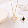 Nuevo Collar de Acero de Titanio Cuatro Hojas que No se Desvanece para Mujer, Cadena de Clavícula Versátil de Lujo Ligero a la Moda, Joyería Clásica de Temperamento Más Vendida