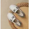 Mocassins Femininos 2026 Outono Novos Sapatos Femininos Solado Macio Popular Slip-On Flats para Gestantes Novos Sapatos Casuais de Couro