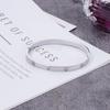 Venta Directa de Fábrica Spot Pulsera de Acero Titanio Clásica Clavo Trébol de Cuatro Hojas Corazón Cielo Estrellado Transfronteriza Europea y Americana