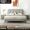 Cama Moderna Minimalista de Couro Genuíno com Bordas Limpas para Apartamentos Pequenos, Camas com Armazenamento de 1,5m para Quarto Principal, Camas de Casal Estofadas de 1,8m