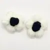 Flor pequeña tejida a mano 4CM pompón de lana flor para accesorios de ropa bolsa pinza para el pelo accesorios broche flor de ganchillo diy
